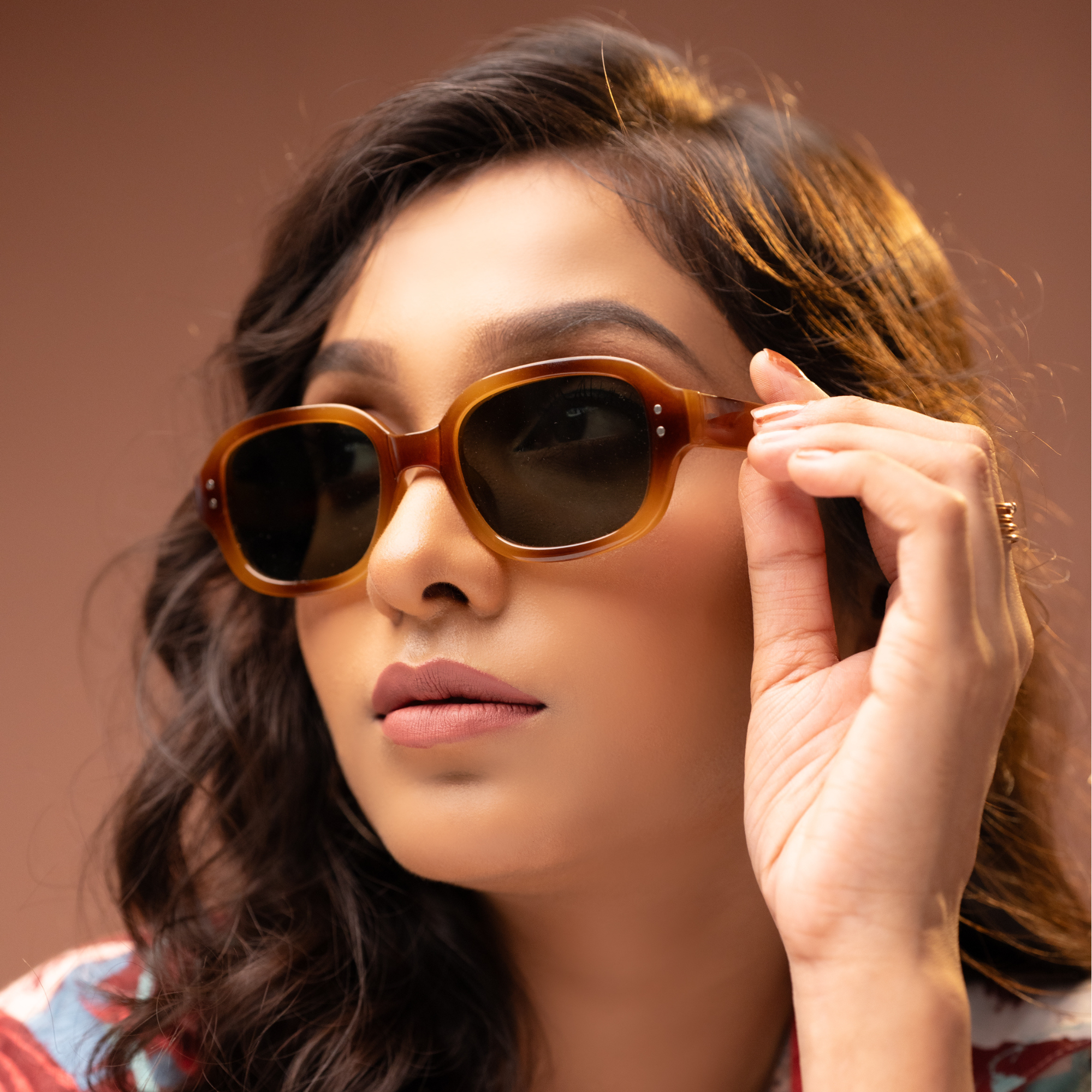 Dotted Series Retro Y2K Rectangle Polarized Sunglasses - Caramel Glaze Green Lenses Dotted Series Retro Y2K Rectangle Polarized Sunglasses - Caramel Glaze Green Lenses