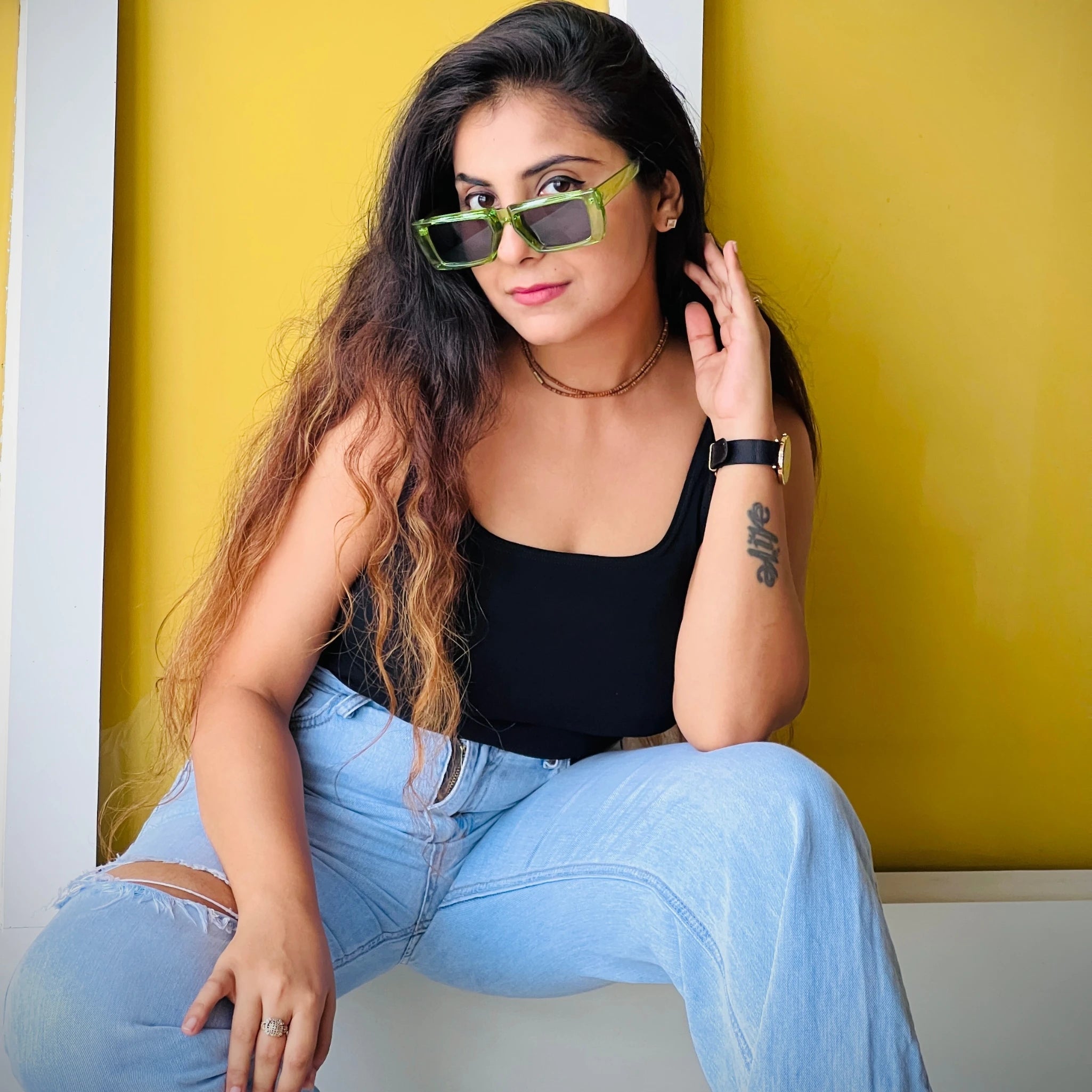 Futuristic Series Street Wear Y2K Rectangle Sunglasses - Luna Frost White Futuristic Series Street Wear Y2K Rectangle Sunglasses - Luna Frost White