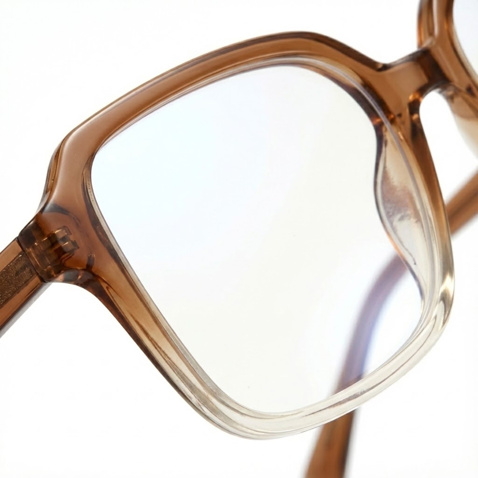 Macro - Caramel Clear